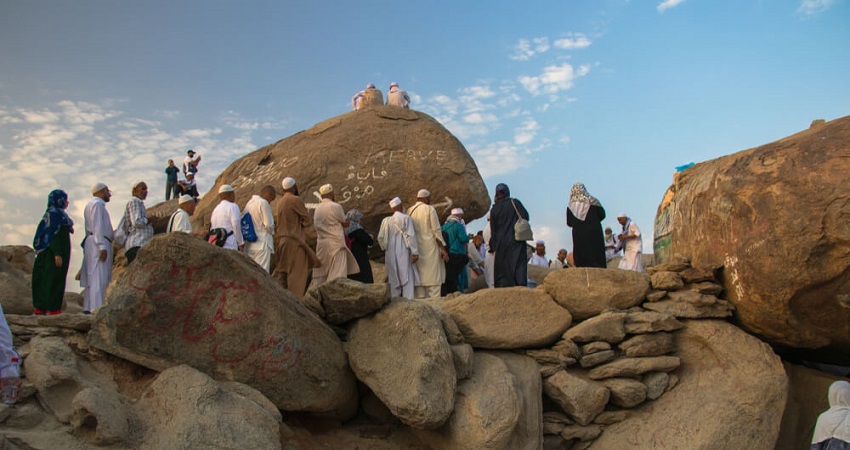 cave of thawr